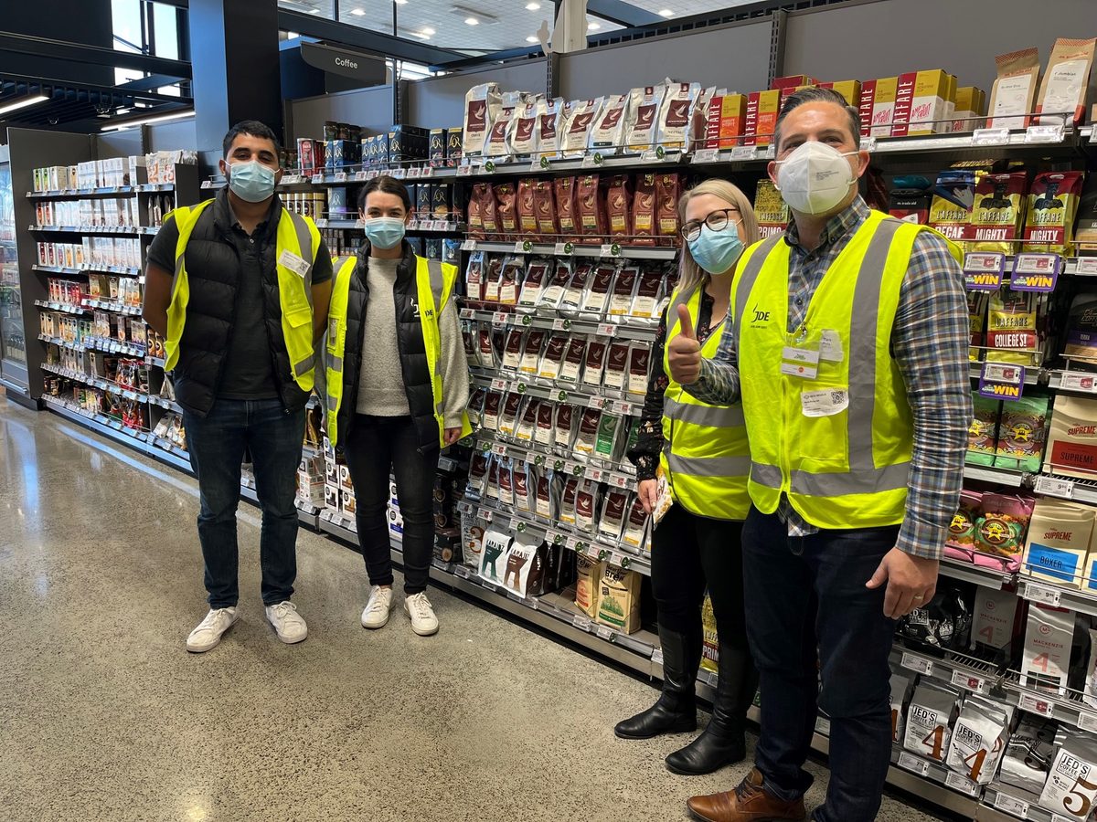 study digital marketing JDE Working out in Stores